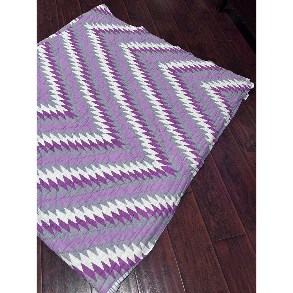 John Robshaw Luxury King Quilt Lavender Purple White Chevron Cotton Made India - Picture 7 of 15